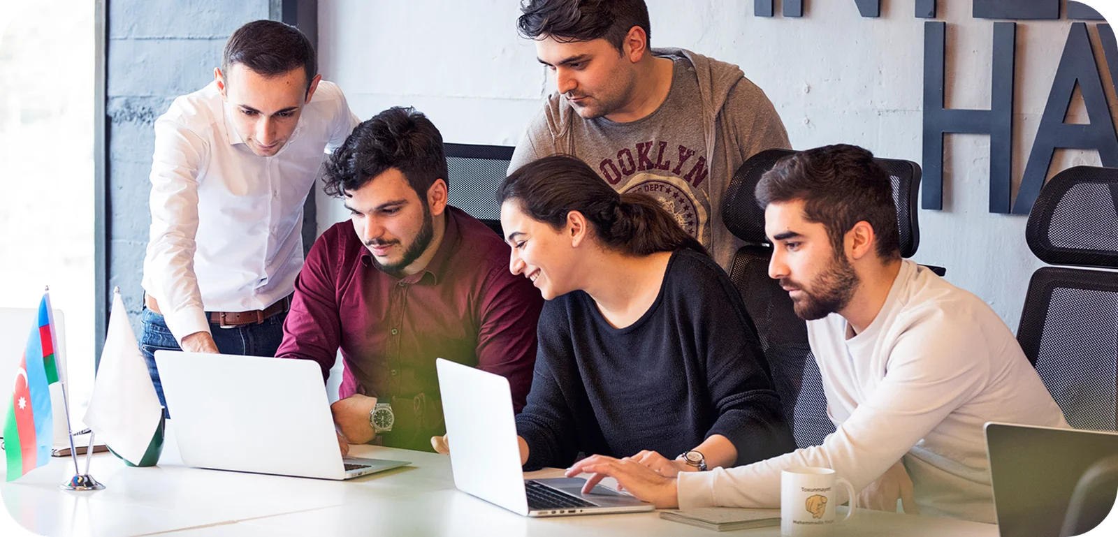 GrowCarte operators working together on client accounts